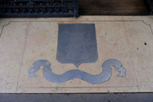 トゥールダルジャンのロゴ