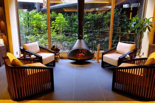 阿讃琴南のラウンジ